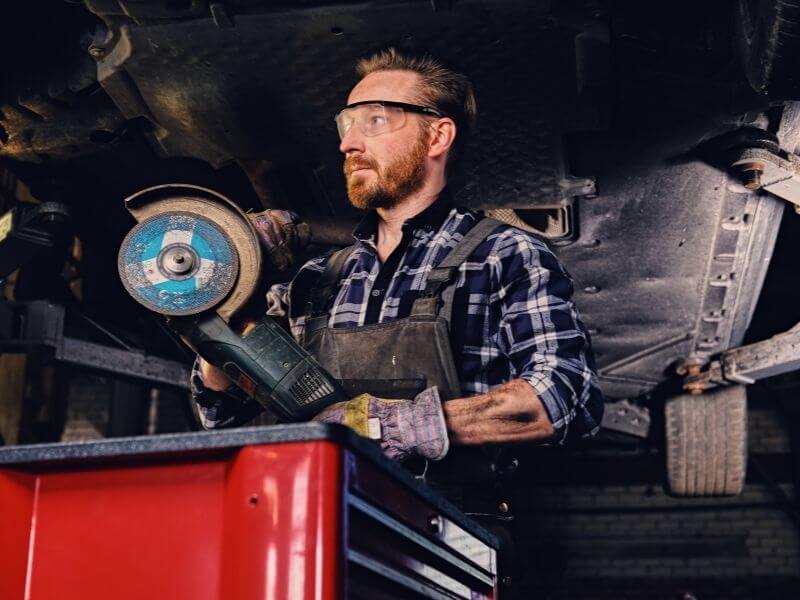 Why Mobile Truck Repair Services Are Crucial for Drivers